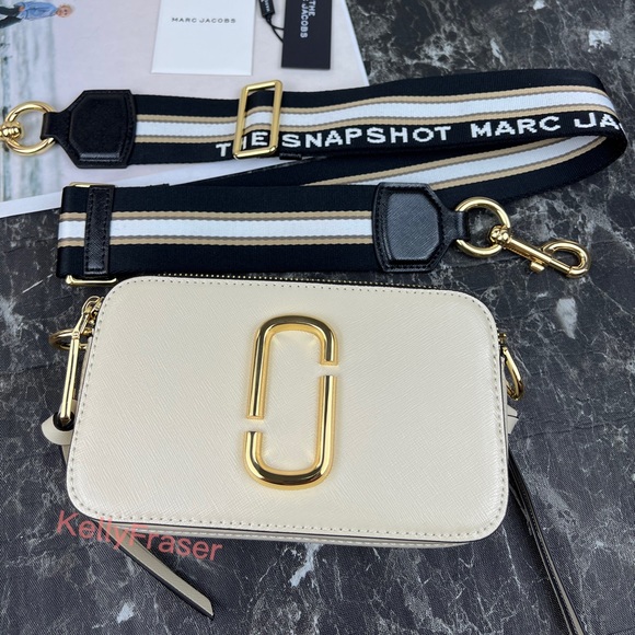 NWOT MARC JACOBS the snapshot shoulder bag - Picture 3 of 11